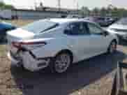 2019 Toyota Camry Hybrid LE с VIN 4T1B21HK5KU014272, выставлен на аукционе Copart как лот 62397815 с пробегом 59 834 миль миль и Списание • Salvage title. История ставок и продаж доступна на DreamBid. Изображение 3.