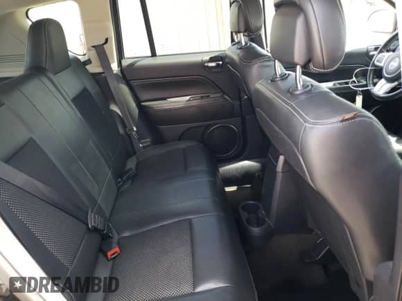 2016 Jeep Compass High Altitude z VIN 1C4NJCEA8GD648307, wystawiony jako Copart lot #70384555 z przebiegiem 145 300 mil mil oraz Nie do naprawy • Non repairable. Historia ofert i sprzedaży dostępna na DreamBid. Obrazek 11.