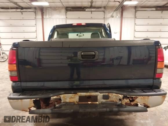 2007 GMC Sierra 1500 Work Truck с VIN 3GTEC14X57G225420, выставлен на аукционе IAAI как лот 42628210 с пробегом 171 649 миль миль и . История ставок и продаж доступна на DreamBid. Изображение 17.