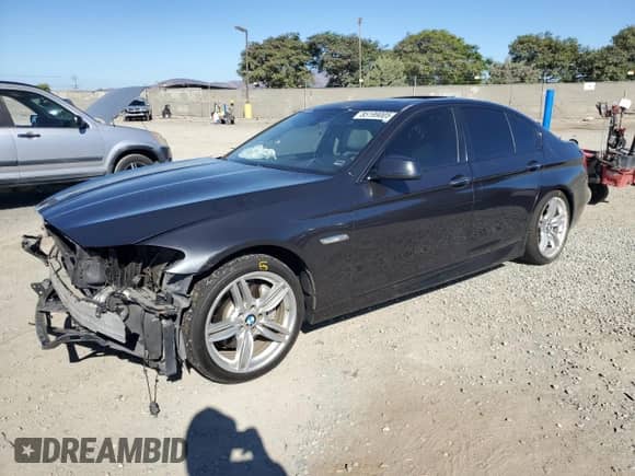 2013 BMW 5 Series 535i с VIN WBAFR7C55DC821127, выставлен на аукционе Copart как лот 85199005 с пробегом 180 333 миль миль и Списание • Salvage title. История ставок и продаж доступна на DreamBid. Изображение 1.