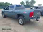 2007 Chevrolet Silverado 1500 1LT with VIN 2GCEK13M771529772, listed as a IAAI auction lot 42776144 with Not provided miles and . Bid and sale history available at DreamBid. Image 3.