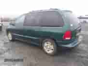 1996 Dodge Caravan with VIN 1B4GP55L7TB313983, listed as a IAAI auction lot 41343592 with 165,952 mi miles and . Bid and sale history available at DreamBid. Image 3.