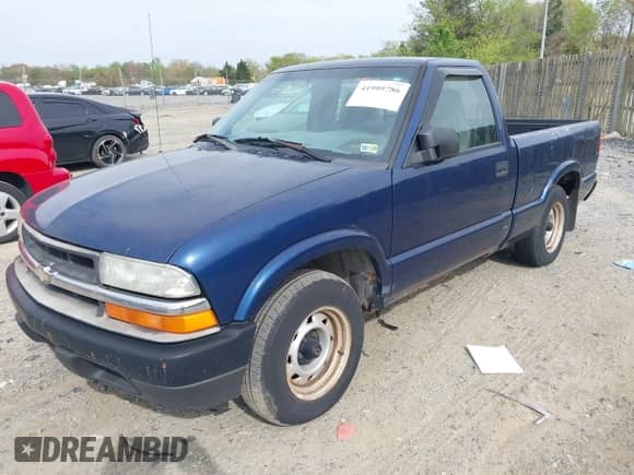 2003 Chevrolet S-10 LS с VIN 1GCCS14H738152747, выставлен на аукционе IAAI как лот 41995786 с пробегом 185 671 миль миль и . История ставок и продаж доступна на DreamBid. Изображение 2.