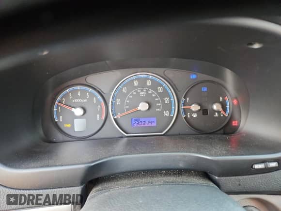 2008 Hyundai Santa Fe GLS z VIN 5NMSG13D18H134293, wystawiony jako Copart lot #87102235 z przebiegiem 230 314 mil mil oraz Szkoda całkowita • Salvage title. Historia ofert i sprzedaży dostępna na DreamBid. Obrazek 9.