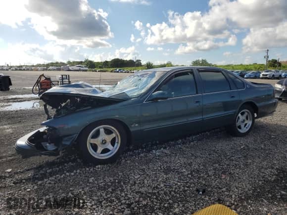 1996 Chevrolet Caprice 1SA Special Value с VIN 1G1BL52P6TR193352, выставлен на аукционе Copart как лот 68303055 с пробегом Не указан миль и Списание • Salvage title. История ставок и продаж доступна на DreamBid. Изображение 1.