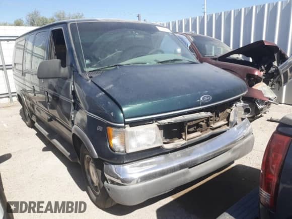 1999 Ford Econoline Cargo z VIN 1FDRE14W5XHC18732, wystawiony jako Copart lot #53006945 z przebiegiem 300 748 mil mil oraz Nie do naprawy • Non repairable. Historia ofert i sprzedaży dostępna na DreamBid. Obrazek 4.