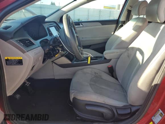 2016 Hyundai Sonata SE с VIN 5NPE24AF0GH401653, выставлен на аукционе Copart как лот 82230515 с пробегом 159 046 миль миль и Списание • Salvage title. История ставок и продаж доступна на DreamBid. Изображение 7.