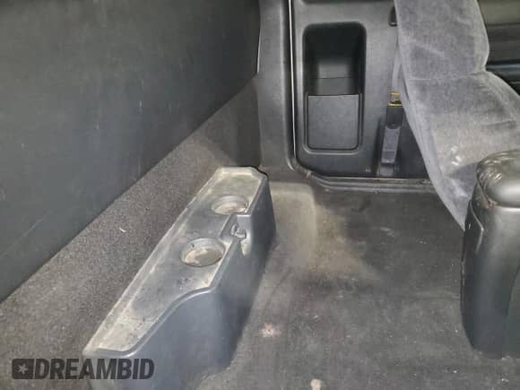 1999 Chevrolet S-10 LS ZR2 z VIN 1GCCT19W0X8182408, wystawiony jako Copart lot #81140355 z przebiegiem Nie podano mil oraz Czysty tytuł • Clean title. Historia ofert i sprzedaży dostępna na DreamBid. Obrazek 10.