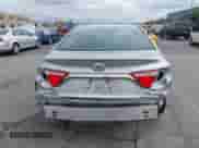 2017 Toyota Camry LE z VIN 4T1BF1FK5HU667068, wystawiony jako IAAI lot #43363605 z przebiegiem 119 153 mil mil oraz . Historia ofert i sprzedaży dostępna na DreamBid. Obrazek 16.