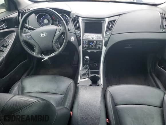 2013 Hyundai Sonata Limited with VIN 5NPEC4AC6DH612029, listed as a Copart auction lot 84394485 with 134,235 mi miles and Clean title. Bid and sale history available at DreamBid. Image 8.