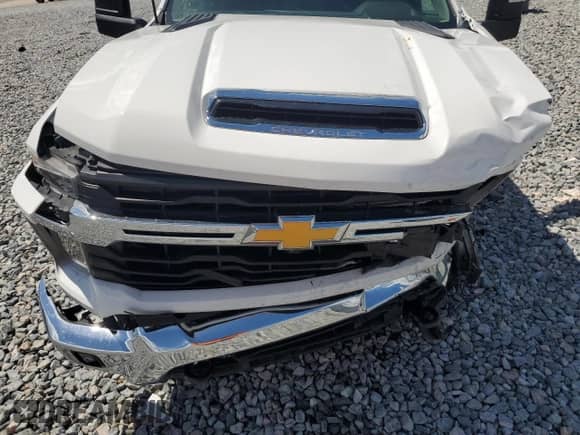 2024 Chevrolet Silverado 2500HD LT z VIN 2GC4YNEY6R1272978, wystawiony jako Copart lot #80916195 z przebiegiem 38 181 mil mil oraz Szkoda całkowita • Salvage title. Historia ofert i sprzedaży dostępna na DreamBid. Obrazek 11.