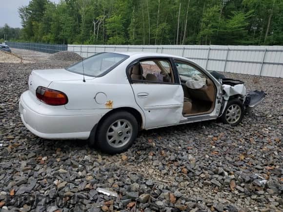 1999 Chevrolet Malibu LS с VIN 1G1NE52J5X6127403, выставлен на аукционе Copart как лот 66248845 с пробегом Не указан миль и На запчасти • Non repairable. История ставок и продаж доступна на DreamBid. Изображение 3.