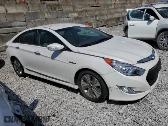 2013 Hyundai Sonata with VIN KMHEC4A40DA100407, listed as a Copart auction lot 81548005 with 84,594 mi miles and Clean title. Bid and sale history available at DreamBid. Image 4.