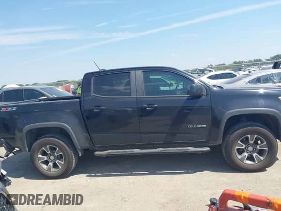 2016 Chevrolet Colorado 4WD Z71 with VIN 1GCGTDE37G1105901, listed as a IAAI auction lot 43218506 with 192,482 mi miles and . Bid and sale history available at DreamBid. Image 13.
