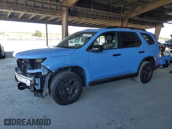 2024 Honda Pilot TrailSport with VIN 5FNYG1H62RB048577, listed as a Copart auction lot 67639245 with 9,430 mi miles and Salvage title. Bid and sale history available at DreamBid. Image 1.