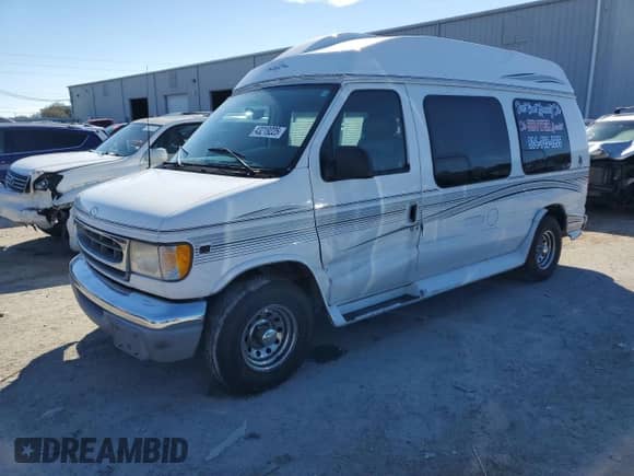 2000 Ford Econoline Cargo Recreational с VIN 1FDRE14W8YHC03112, выставлен на аукционе Copart как лот 43219225 с пробегом 177 781 миль миль и Списание • Salvage title. История ставок и продаж доступна на DreamBid. Изображение 1.
