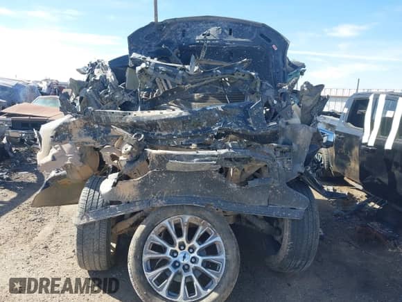 2019 Chevrolet Silverado 1500 LTZ with VIN 3GCUYGEL6KG265560, listed as a IAAI auction lot 41473208 with Not provided miles and . Bid and sale history available at DreamBid. Image 11.