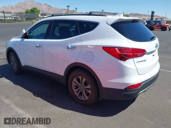 2016 Hyundai Santa Fe with VIN 5XYZU3LBXGG316388, listed as a IAAI auction lot 43215922 with 123,510 mi miles and . Bid and sale history available at DreamBid. Image 3.