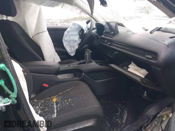 2024 Honda HR-V LX with VIN 3CZRZ2H37RM723677, listed as a IAAI auction lot 43238006 with 16,867 mi miles and . Bid and sale history available at DreamBid. Image 5.