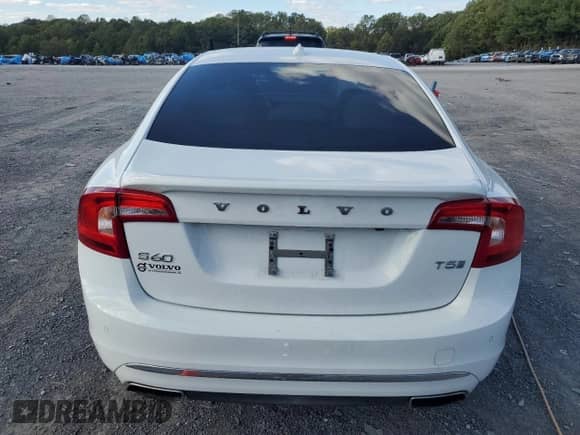 2017 Volvo S60 Inscription with VIN LYV402HK8HB195198, listed as a Copart auction lot 86062435 with 69,737 mi miles and Salvage title. Bid and sale history available at DreamBid. Image 6.