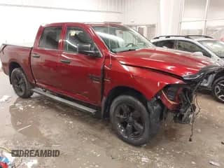 2019 Ram 1500 Express z VIN 1C6RR7KT3KS531401, wystawiony jako IAAI lot #41320344 z przebiegiem Nie podano mil oraz . Historia ofert i sprzedaży dostępna na DreamBid. Obrazek 1.