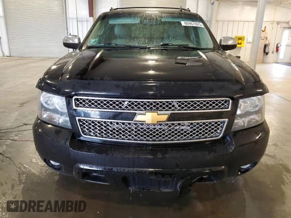 2013 Chevrolet Avalanche LTZ z VIN 3GNTKGE72DG263380, wystawiony jako Copart lot #80967825 z przebiegiem 176 752 mil mil oraz Czysty tytuł • Clean title. Historia ofert i sprzedaży dostępna na DreamBid. Obrazek 5.
