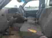 2006 Chevrolet Silverado 1500 LS z VIN 1GCEC14V36Z124910, wystawiony jako Copart lot #82015934 z przebiegiem 291 176 mil mil oraz Czysty tytuł • Clean title. Historia ofert i sprzedaży dostępna na DreamBid. Obrazek 7.