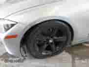 2013 BMW 3 Series 328i xDrive z VIN WBA3B3G58DNR79816, wystawiony jako IAAI lot #42303325 z przebiegiem 83 265 mil mil oraz . Historia ofert i sprzedaży dostępna na DreamBid. Obrazek 6.