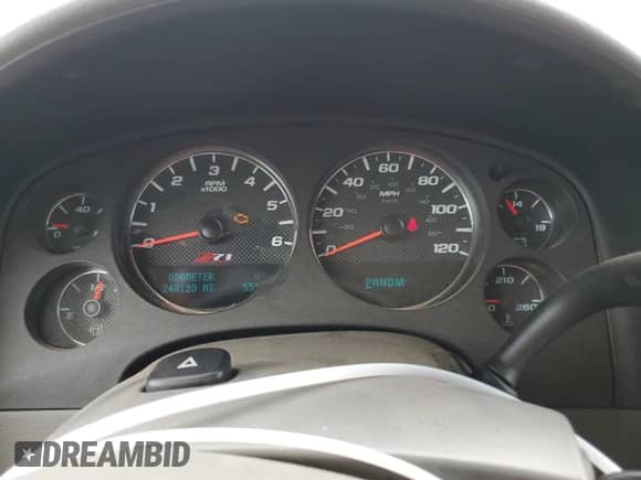 2011 Chevrolet Suburban LT z VIN 1GNSKJE35BR131457, wystawiony jako Copart lot #68172145 z przebiegiem 248 120 mil mil oraz Czysty tytuł • Clean title. Historia ofert i sprzedaży dostępna na DreamBid. Obrazek 9.