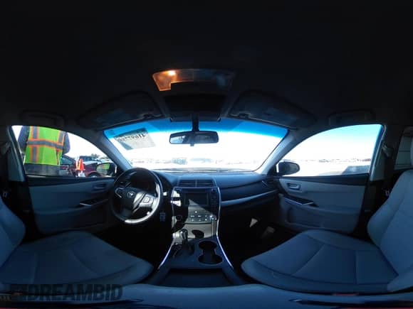 2017 Toyota Camry XLE z VIN 4T1BF1FK1HU660134, wystawiony jako IAAI lot #41697739 z przebiegiem 116 243 mil mil oraz . Historia ofert i sprzedaży dostępna na DreamBid. Obrazek 20.