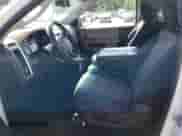 2010 Dodge 1500 ST z VIN 3D7JB1ET6AG105717, wystawiony jako Copart lot #76893404 z przebiegiem 173 505 mil mil oraz Szkoda całkowita • Salvage title. Historia ofert i sprzedaży dostępna na DreamBid. Obrazek 7.