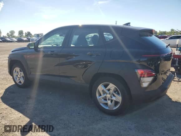 2025 Hyundai Kona SE с VIN KM8HA3AB7SU261408, выставлен на аукционе Copart как лот 68082795 с пробегом 5 929 миль миль и Списание • Salvage title. История ставок и продаж доступна на DreamBid. Изображение 2.