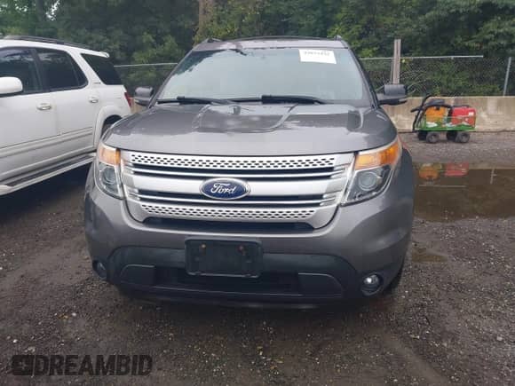2012 Ford Explorer XLT z VIN 1FMHK7D83CGA86286, wystawiony jako IAAI lot #43033432 z przebiegiem 141 099 mil mil oraz . Historia ofert i sprzedaży dostępna na DreamBid. Obrazek 12.