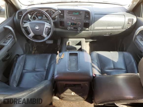 2008 Chevrolet Silverado 1500 with VIN 2GCFC13Y981285578, listed as a Copart auction lot 75723404 with 206,274 mi miles and Salvage title. Bid and sale history available at DreamBid. Image 8.