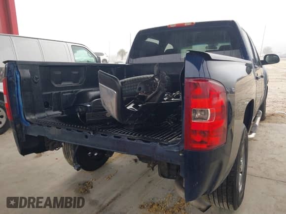 2011 Chevrolet Silverado 1500 LT с VIN 3GCPCSEA5BG150008, выставлен на аукционе IAAI как лот 41103732 с пробегом 180 005 миль миль и . История ставок и продаж доступна на DreamBid. Изображение 4.