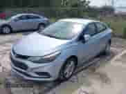 2017 Chevrolet Cruze LT с VIN 1G1BE5SM9H7191453, выставлен на аукционе IAAI как лот 43202973 с пробегом 158 935 миль миль и . История ставок и продаж доступна на DreamBid. Изображение 2.