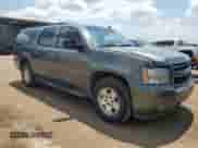 2011 Chevrolet Suburban LT z VIN 1GNSKJE39BR173677, wystawiony jako Copart lot #61867245 z przebiegiem 243 211 mil mil oraz Szkoda całkowita • Salvage title. Historia ofert i sprzedaży dostępna na DreamBid. Obrazek 4.