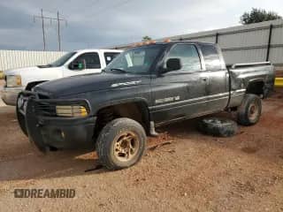 1999 Dodge 2500 with VIN 3B7KF23W8XG167439, listed as a Copart auction lot 82739275 with 126,000 mi miles and Clean title. Bid and sale history available at DreamBid. Image 1.