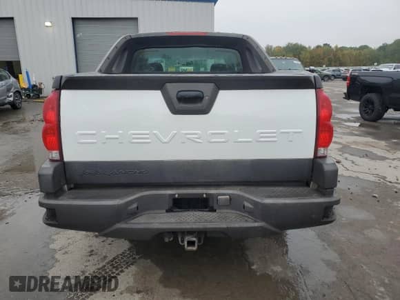 2003 Chevrolet Avalanche z VIN 3GNEK13T83G152661, wystawiony jako Copart lot #82103125 z przebiegiem 72 341 mil mil oraz Szkoda całkowita • Salvage title. Historia ofert i sprzedaży dostępna na DreamBid. Obrazek 6.