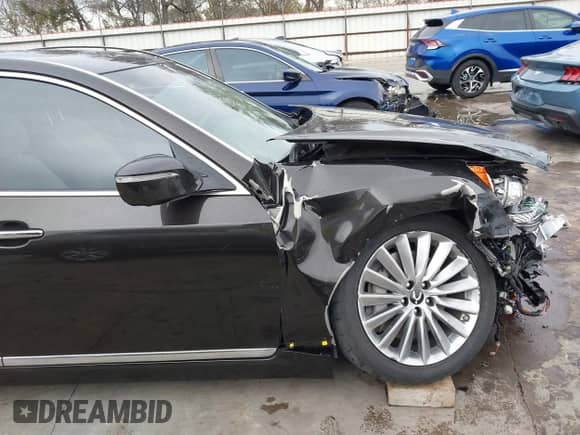 2014 Hyundai Equus Ultimate z VIN KMHGH4JH1EU083761, wystawiony jako IAAI lot #41356895 z przebiegiem 51 565 mil mil oraz . Historia ofert i sprzedaży dostępna na DreamBid. Obrazek 19.