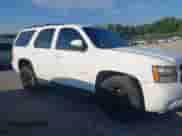 2010 Chevrolet Tahoe LT z VIN 1GNUKBE07AR158713, wystawiony jako IAAI lot #42991491 z przebiegiem Nie podano mil oraz . Historia ofert i sprzedaży dostępna na DreamBid. Obrazek 13.