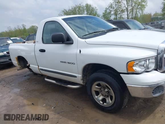 2002 Dodge 1500 z VIN 1D7HU16N82J214155, wystawiony jako IAAI lot #42112882 z przebiegiem 214 411 mil mil oraz . Historia ofert i sprzedaży dostępna na DreamBid. Obrazek 14.