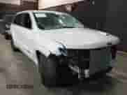 2018 Jeep Grand Cherokee Trackhawk z VIN 1C4RJFN93JC224782, wystawiony jako IAAI lot #38314049 z przebiegiem 21 064 mil mil oraz . Historia ofert i sprzedaży dostępna na DreamBid. Obrazek 1.