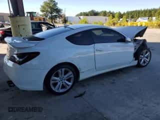 2010 Hyundai Genesis Coupe с VIN KMHHT6KD4AU035708, выставлен на аукционе Copart как лот 76158104 с пробегом Не указан миль и Списание • Salvage title. История ставок и продаж доступна на DreamBid. Изображение 3.