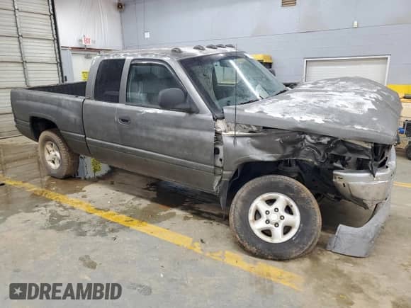 1998 Dodge 1500 с VIN 3B7HF13Y5WG140512, выставлен на аукционе Copart как лот 73731824 с пробегом Не указан миль и Списание • Salvage title. История ставок и продаж доступна на DreamBid. Изображение 4.