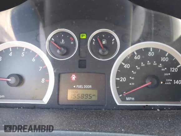 2005 Hyundai Santa Fe GLS с VIN KM8SC13E05U892937, выставлен на аукционе IAAI как лот 42721314 с пробегом 155 895 миль миль и . История ставок и продаж доступна на DreamBid. Изображение 7.