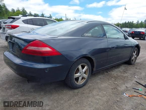 2005 Honda Accord with VIN 1HGCM71595A025650, listed as a IAAI auction lot 42283294 with 228,015 mi miles and . Bid and sale history available at DreamBid. Image 4.