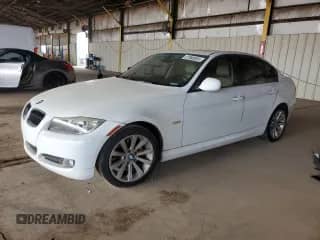 2011 BMW 3 Series 328i с VIN WBAPH7C58BE680725, выставлен на аукционе Copart как лот 87368855 с пробегом Не указан миль и Списание • Salvage title. История ставок и продаж доступна на DreamBid. Изображение 1.