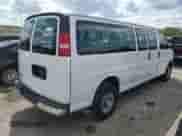 2007 Chevrolet Express Passenger с VIN 1GAHG39U171121199, выставлен на аукционе Copart как лот 51713744 с пробегом 150 064 миль миль и Списание • Salvage title. История ставок и продаж доступна на DreamBid. Изображение 3.