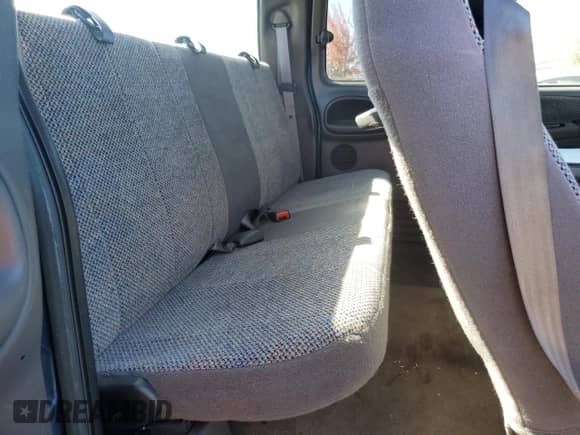 2002 Dodge 2500 с VIN 3B7KC236X2M268677, выставлен на аукционе Copart как лот 84469165 с пробегом 222 479 миль миль и Чистый • Clean title. История ставок и продаж доступна на DreamBid. Изображение 10.